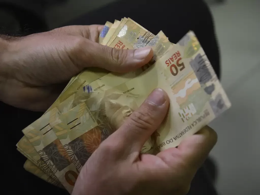 Governo antecipa 13º para aposentados e pensionistas do INSS