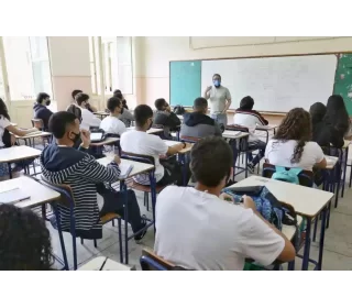 Novo Ensino Médio: Câmara Aprova Mudanças e Projeto Avança para o Senado